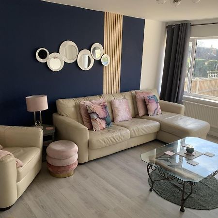Crowthorne House: Spacious 3-Bedroom Cul-de-Sac Retreat Nottingham Exterior photo